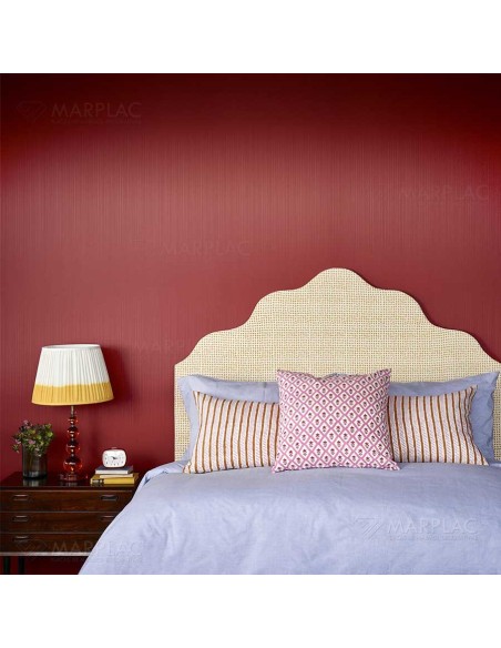 Paneles decorativos rojo cepillado para decoración.