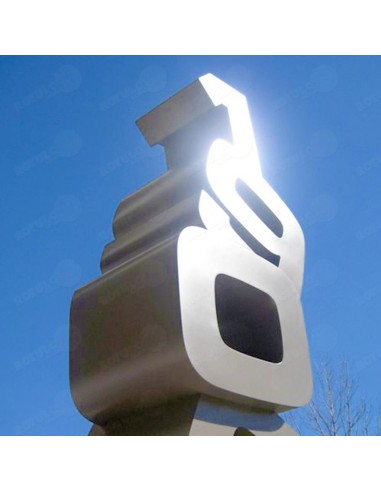 Letras Gigantes verticales, monumentos verticales