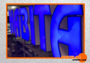 letras luminosas