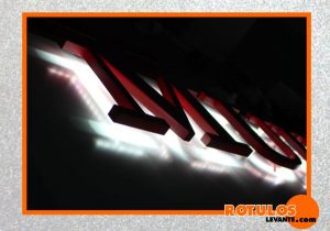 letras luminosas